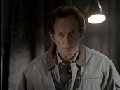 A random image from the first season episode of Millennium, Walkabout.