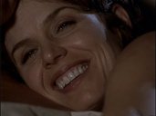 A random image from the first season episode of Millennium, Paper Dove.