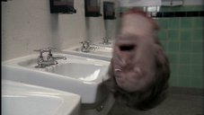 A random Millennium image from the third season episode Darwin's Eye.