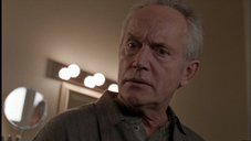 A second random scene from this Millennium episode Seven and One.